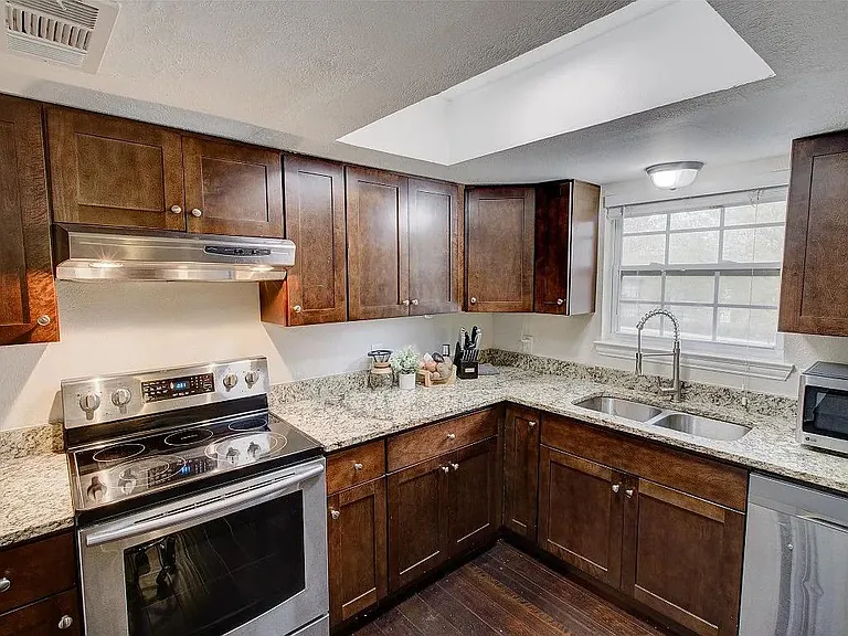 8522 Park Ln #23 — Photo 11