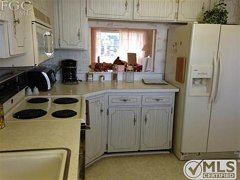 2nd image of 8781 Lueck Ln #3