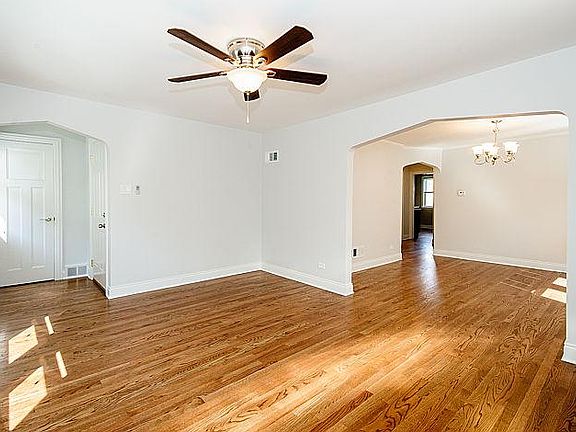 3rd image of 6135 N Meade Ave #1