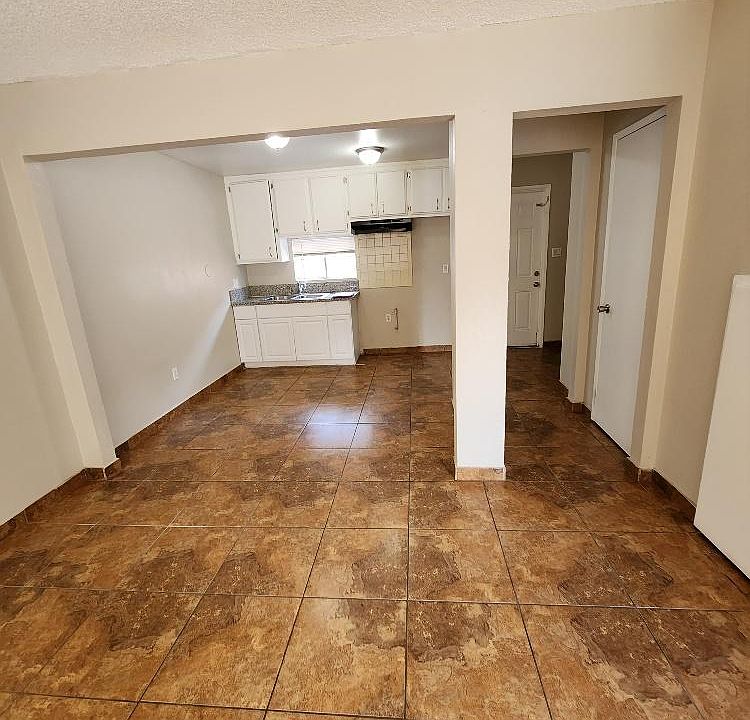 1st image of 1401 Baker St #F