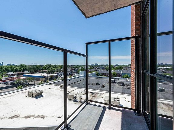 5th image of 2301 Saint Clair Ave W #622