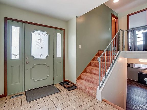 4th image of 525 Sunnymeade Ln