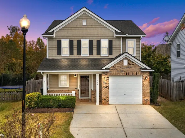 164 Palmdale Ct, Holly Springs, NC 27540
