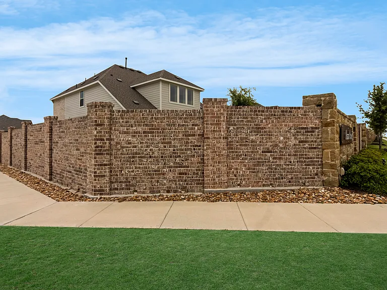 2600 Rocket Bend Dr — Photo 45