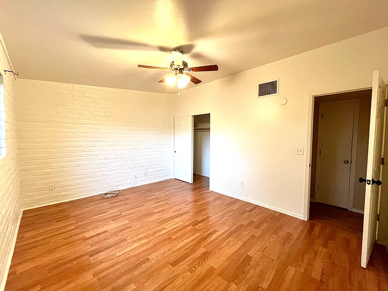 810 E Graybill Dr — Photo 12