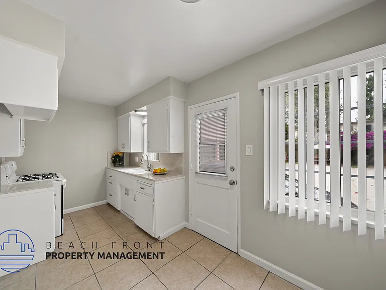 10503 Myrtle St #10517 — Photo 9
