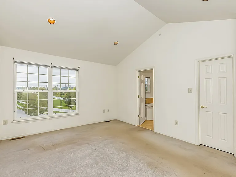 2 Adams Ln #1 — Photo 19