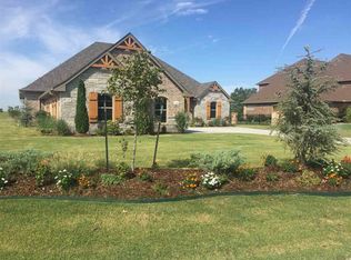 1602 Club House Dr, Enid, OK 73703