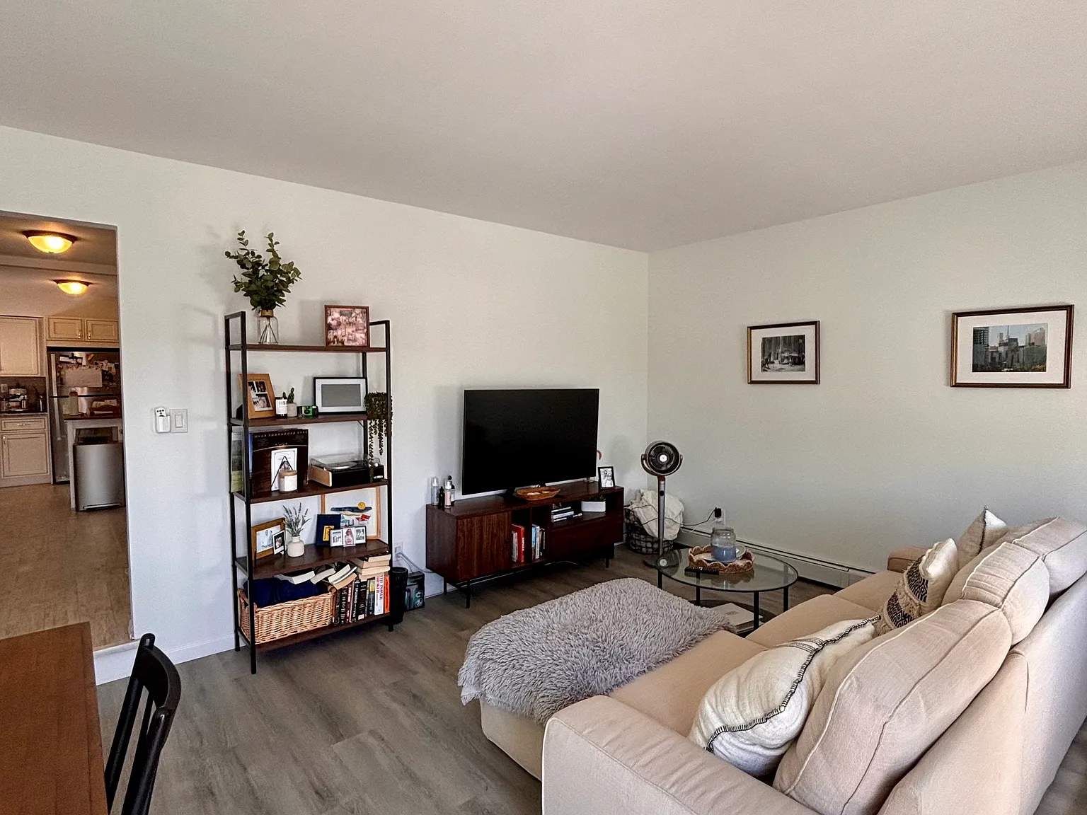 3 bed, 1400 sqft, $3,595 — Photo 4