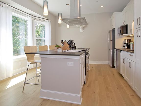 Very Large Kitchen Island Seats 4 Comfortably