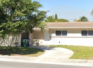 965 NW 199th St, Miami Gardens, FL 33169