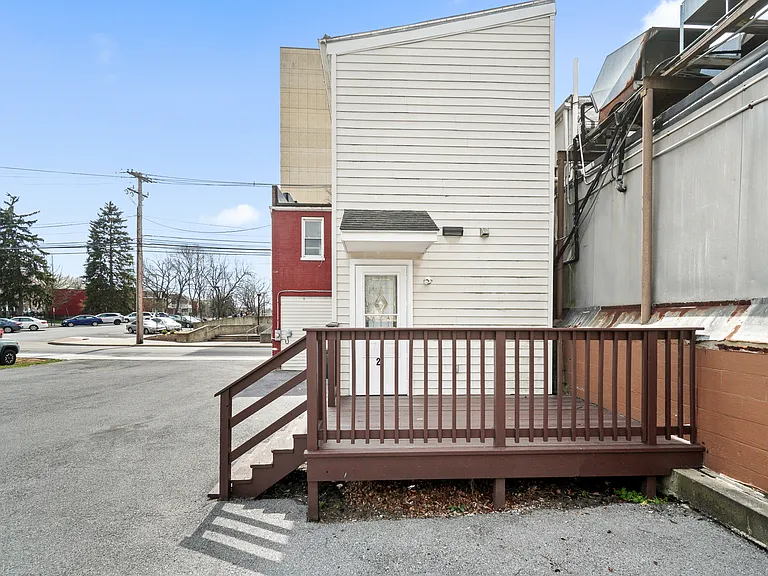 22 W Baltimore St — Photo 9