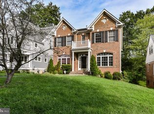 6225 18th St N, Arlington, VA 22205