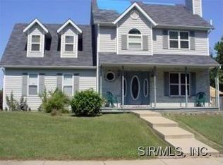 1236 Hillock Ln, O'Fallon, IL 62269