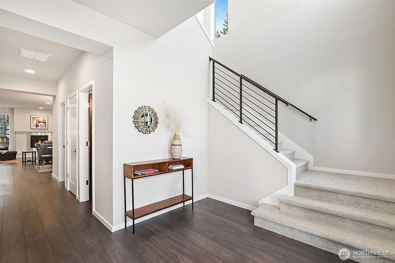 2nd image of 12983 187th Avenue Ct E