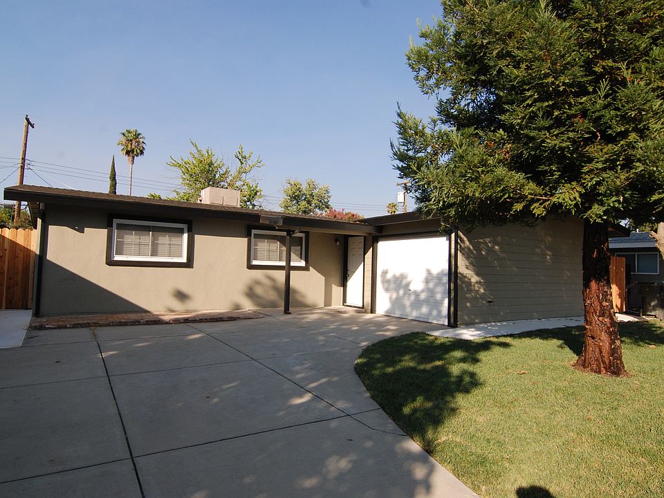 1st image of 6528 Graylock Ln