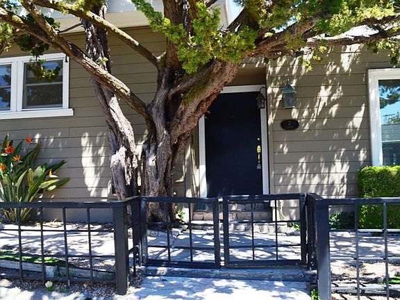 5th image of 2 Toyon Dr