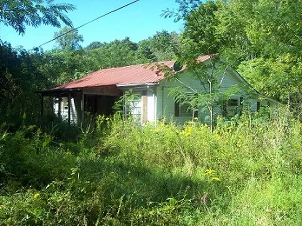 646 McClearen Hollow Rd, Pleasantville, TN 37033