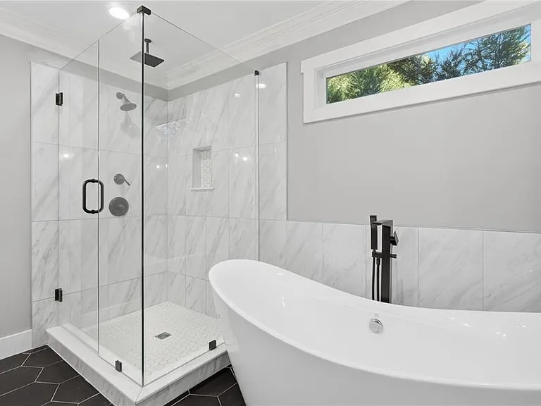 1375 Miller Reed Ave SE — Photo 12