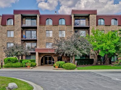 2100 Valencia Dr APT 304B, Northbrook, IL, 60062