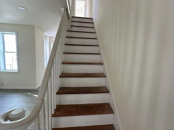 2115 Wakeling St, Philadelphia, PA 19124