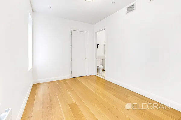 Rented by (Legacy) Elegran | media 28