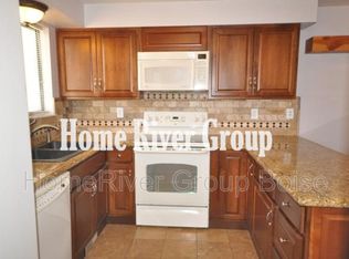 1982 E Old Saybrook Ln, Boise, ID 83706