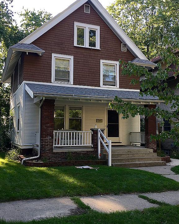 1st image of 31 Auburn Ave SE
