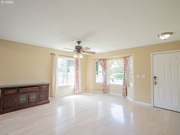 3rd image of 246 Madrona Ave