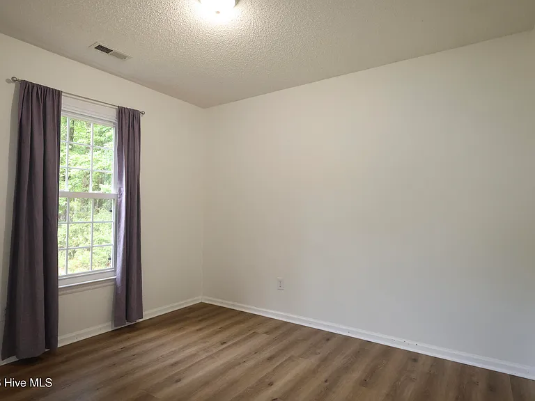 172 Baytree Dr — Photo 13