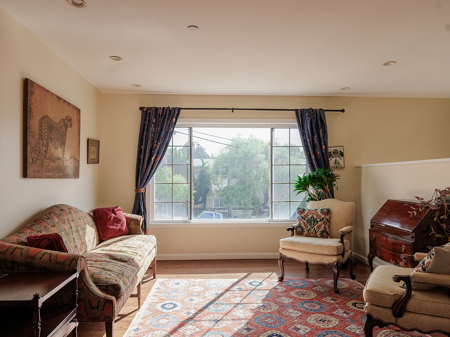 4 bed, 1960 sqft, $6,950 — Photo 4
