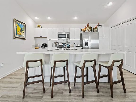 5th image of 7168 Denver Ave #713