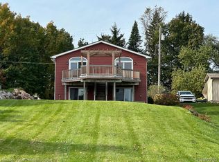 2955 Rubbins Rd, Howell, MI 48843