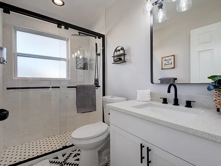 2210 Bristol Dr — Photo 18
