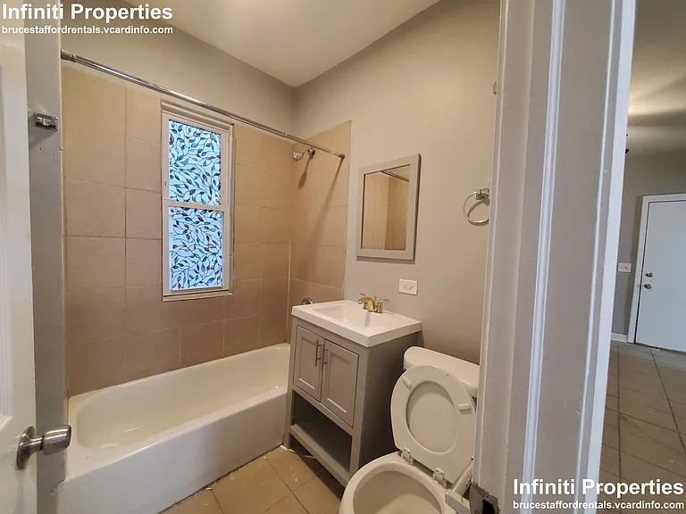 707 E 92nd Pl #2 — Photo 16