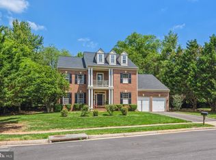 13106 Mares Neck Ln, Herndon, VA 20171