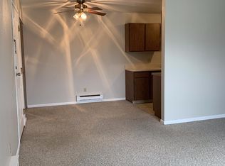 1205 S Martin St APT 402, Ligonier, IN 46767