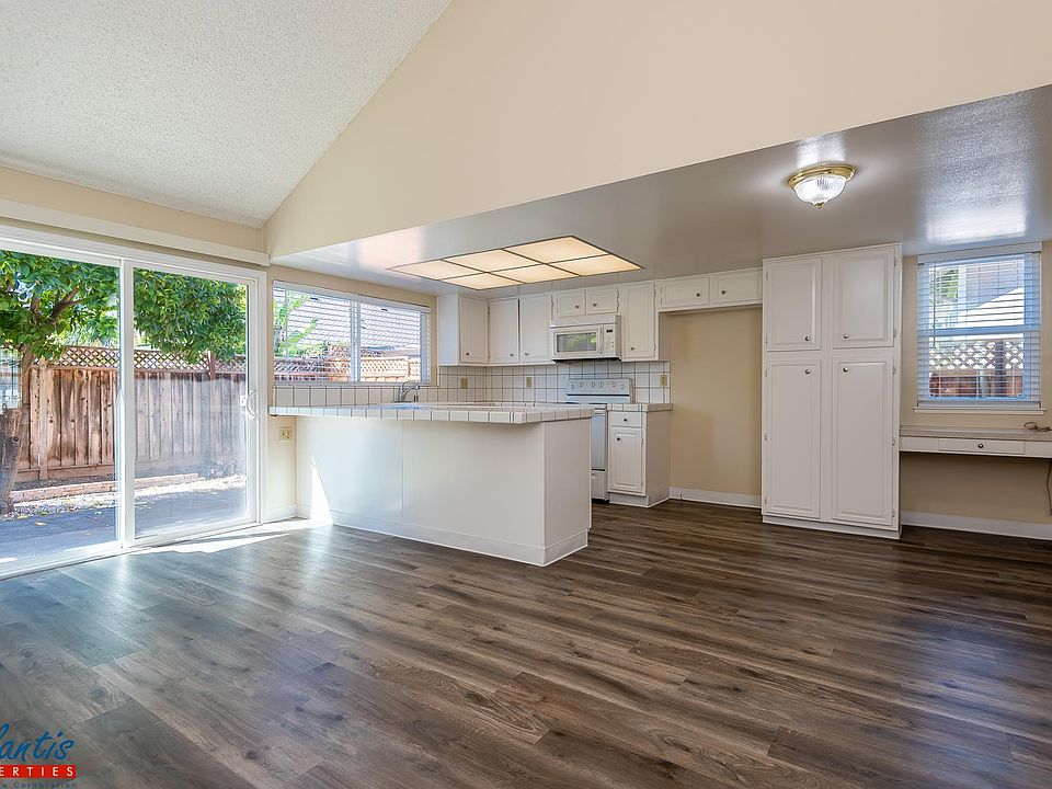 1st image of 4507 Hampshire Pl