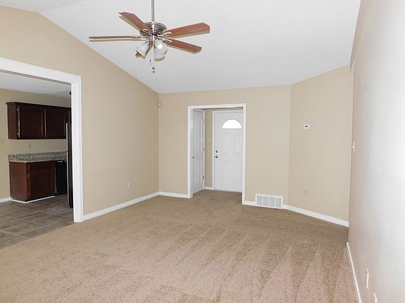 4th image of 7085 Tudor Ln