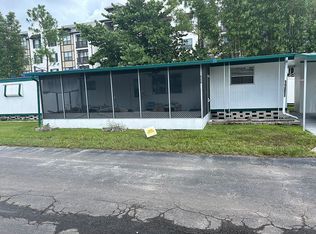 10551 Walnut St NE, Saint Petersburg, FL 33716