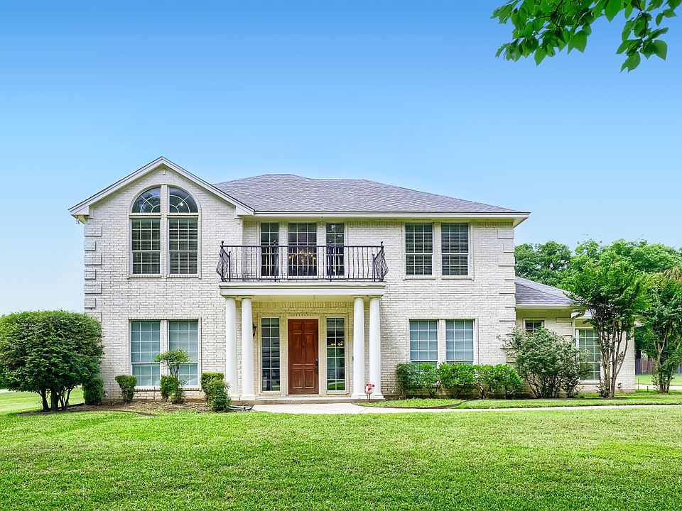 1st image of 3601 Cliffwood Dr