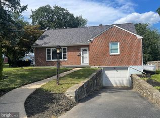 1955 Temple Ave, Lancaster, PA 17603