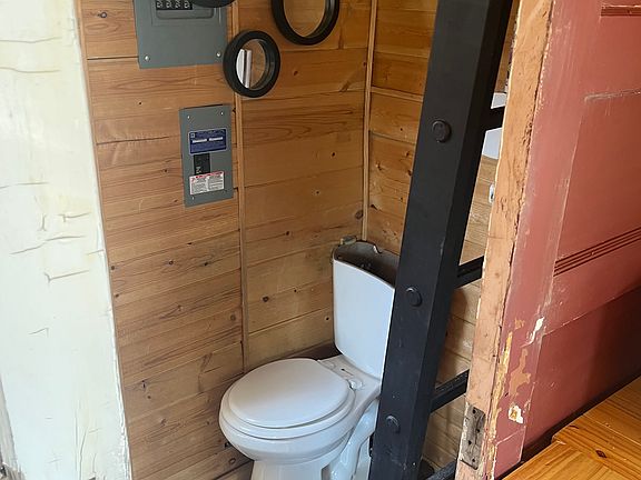 5th image of 360 Washington St #63A