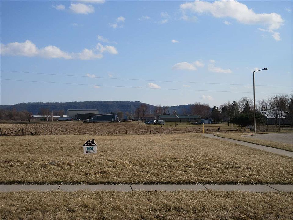 2nd image of L13 Welter Dr