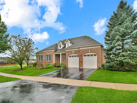 3rd image of 19 Eagle Ridge Dr