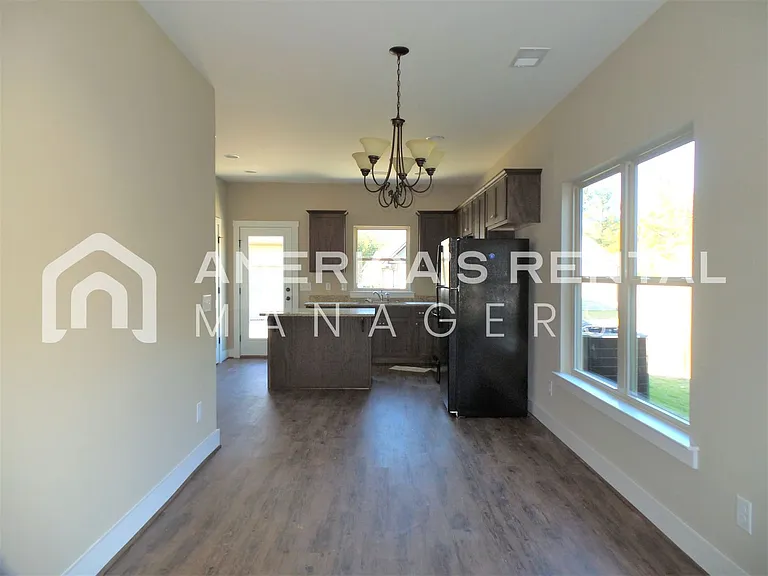 6451 Cheshire Cove Dr — Photo 4