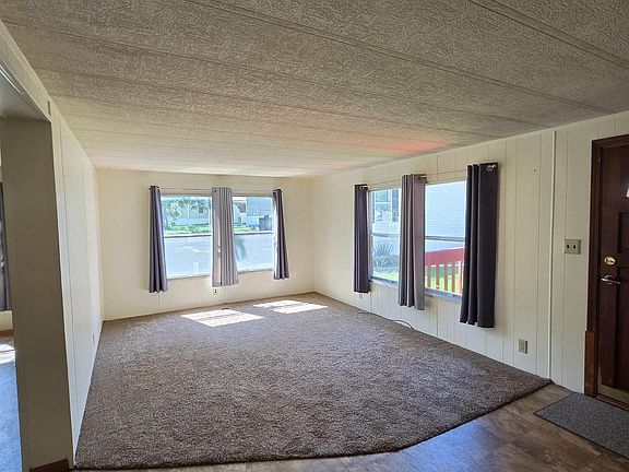 5th image of 118 SE Willow Way