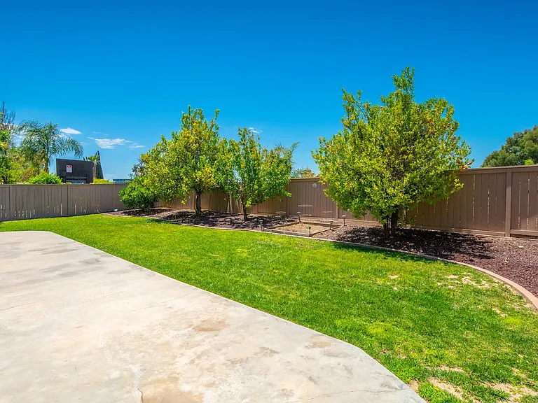 25207 Parkcrest Dr — Photo 17