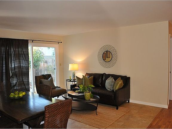 3rd image of 4180 Garden Ln