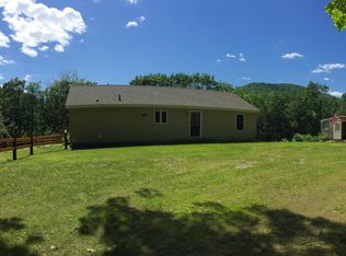 697 N Main St, Bethel, VT 05032
